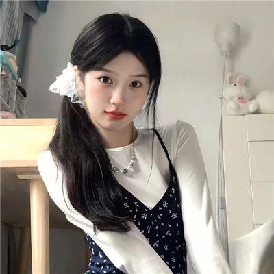 革命前夕 封面